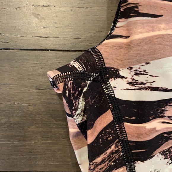 Lululemon Wunder Under High Rise 7/8 Luxtreme 25” - Picture 7 of 17